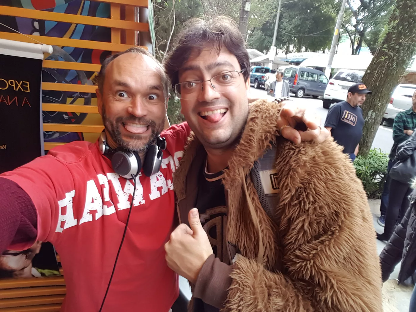 Ney Trinidad ao lado de um convidado em evento, arquivo pessoal do artista